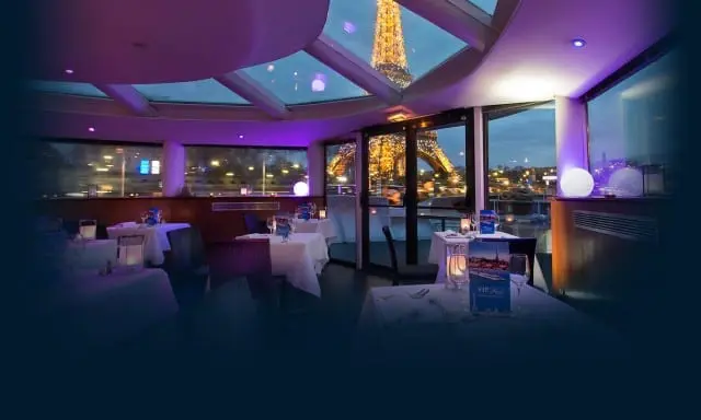3-suites-balnéo-à-bord-du-yacht-hôtel-le-VIP-Paris-santecool