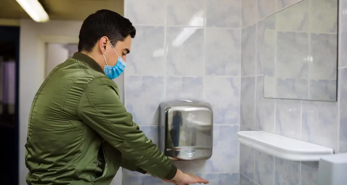 Séchoirs électriques : pourquoi je ne me sèche plus les mains dans les toilettes publiques