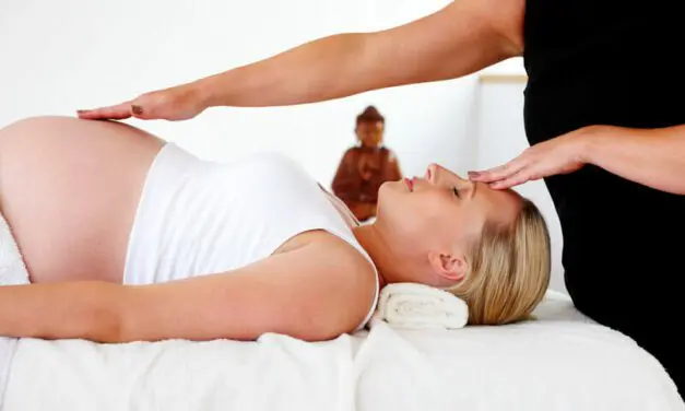 Vivez une grossesse sereine grâce aux séances de Reikiologie