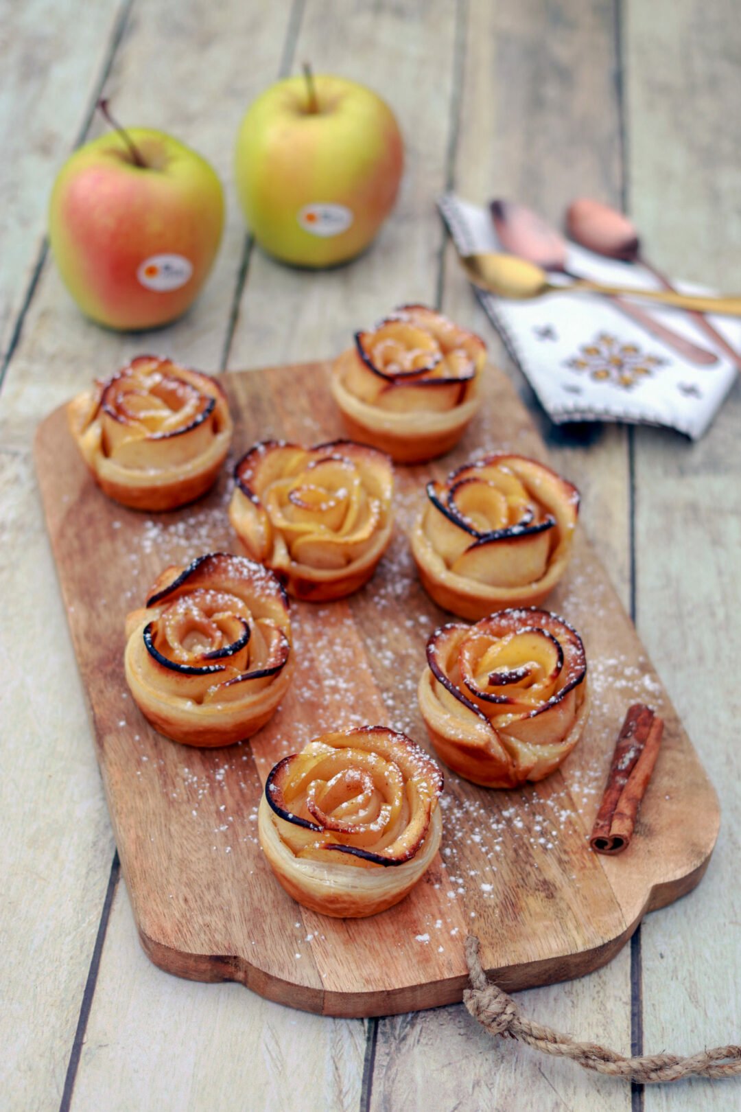 Rose feuilletée à la pomme et à la cannelle - Santecool