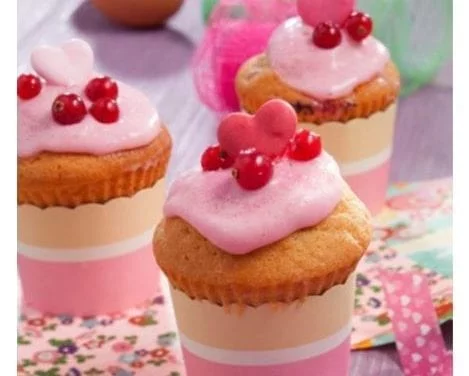 Cupcakes aux fruits rouges et barbe à papa