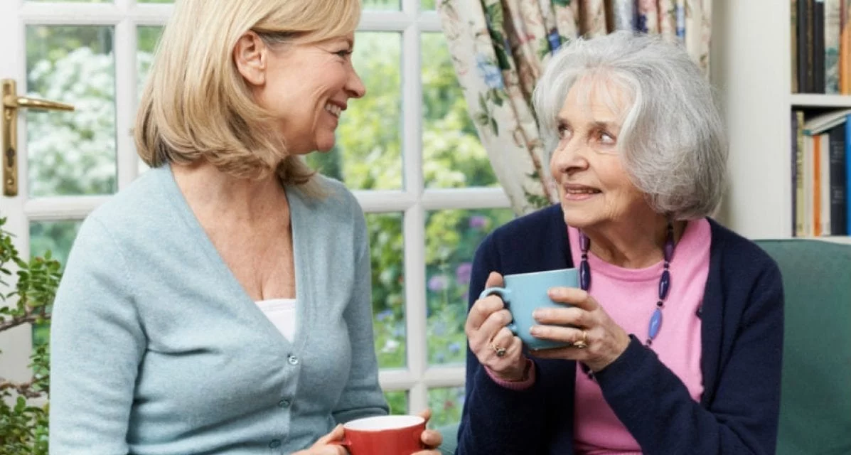 Bénéficier d’un service d’aide à domicile quand on a Alzheimer