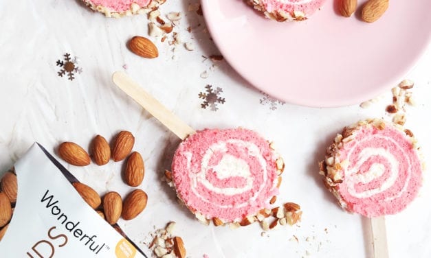 Sucettes à la rose et aux amandes