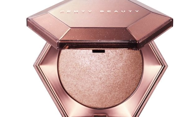 Rihanna présente son nouveau Diamond Bomb All-Over
