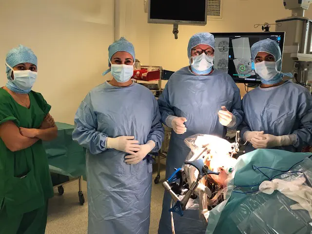 Première en France : un bras robotisé en neurochirurgie infantile pour traiter l’épilepsie réfractaire