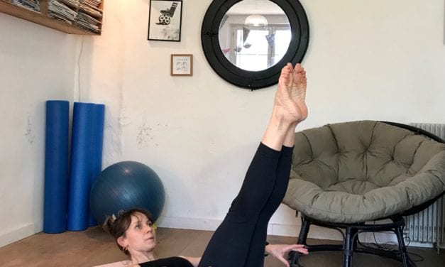 5 exercices de Pilates à faire chez soi pour un ventre plat