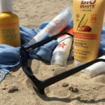 Un filtre présent dans de nombreuses crèmes solaires se transforme en un composé cancérigène