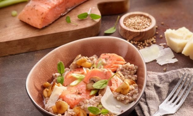 Saumon mi-cuit et risotto de sarrasin aux légumes de saison