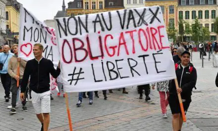 Des antivax qui évoquent la guillotine pour les médecins qui vaccinent ou encore l’internement en psychiatrie pour les directeurs d’hôpitaux