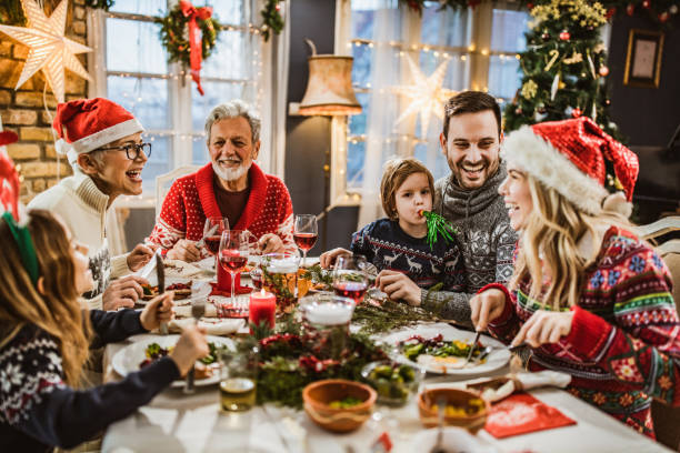 Noël 2021 : les Français veulent se retrouver en famille et offrir des cadeaux utiles !