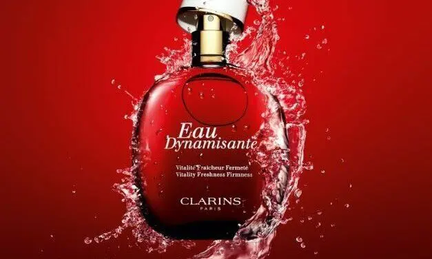 L’Eau Dynamisante de Clarins : n° 1 dans le cœur des français depuis 35 ans!