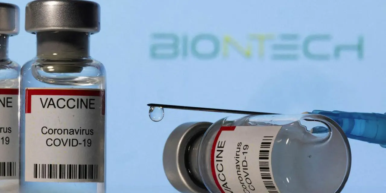 Covid-19 : le laboratoire BioNTech annonce deux nouveaux vaccins adaptés au variant Omicron dès octobre