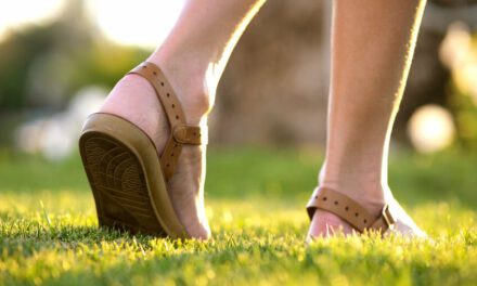 Comment protéger vos pieds contre les chocs de la marche ?