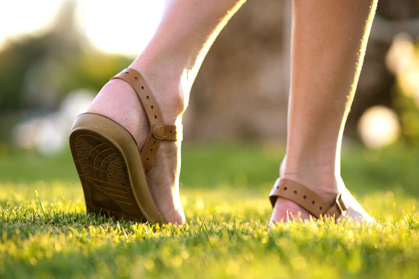 Comment protéger vos pieds contre les chocs de la marche ?