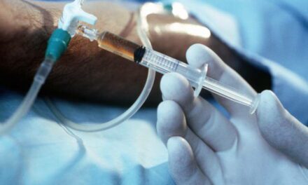Euthanasie : treize organisations de soignants se mobilisent contre sa législation