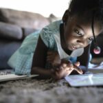 Quel est l’impact des écrans sur le développement des enfants ?