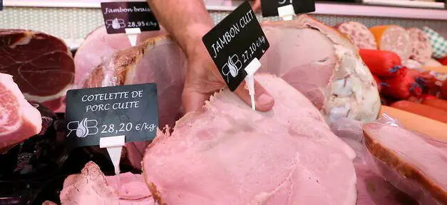 Nitrites dans la charcuterie et cancer : le gouvernement publie enfin son plan et le compte n’y est pas pour la santé publique