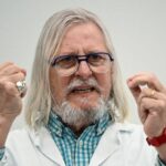 Didier Raoult répond aux accusations des sociétés savantes de médecine