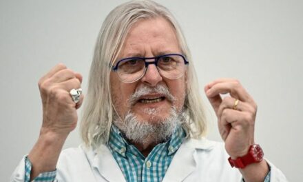 Didier Raoult répond aux accusations des sociétés savantes de médecine