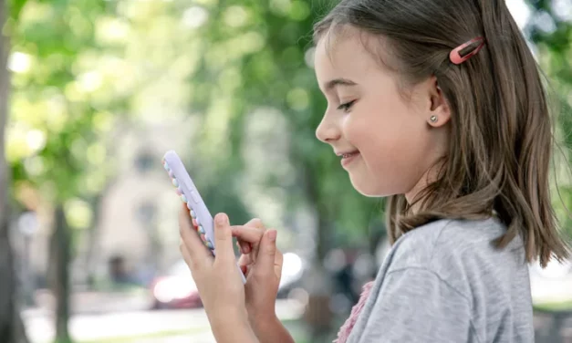 PIRATER UN TÉLÉPHONE FACILEMENT DE SON ENFANT