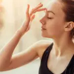 Techniques naturelles anti-presbytie : améliorez votre vision sans lunettes ni lentilles