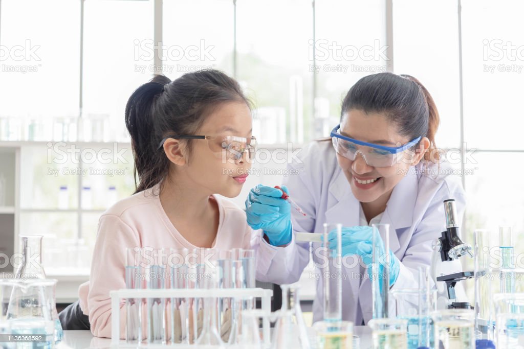 comment-faire-aimer-les-sciences-aux-filles