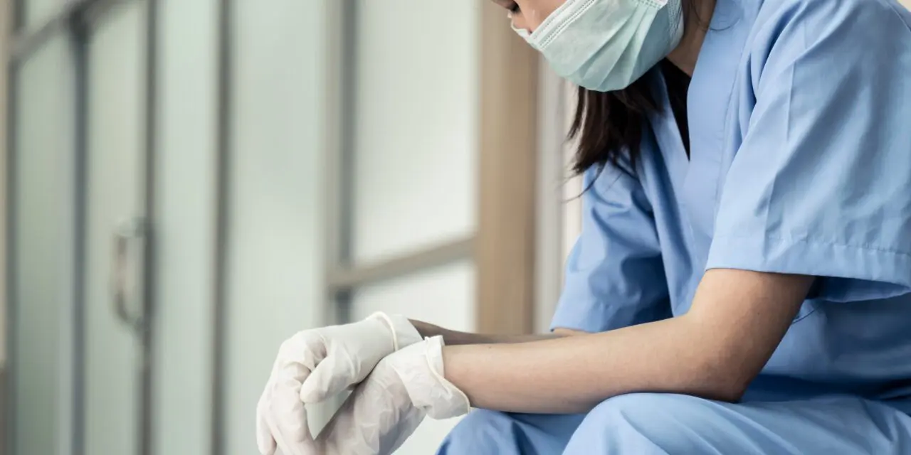 Près de la moitié des infirmières hospitalières quittent l’hôpital ou changent de métier après 10 ans de carrière