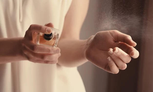Créez votre parfum : maîtrisez l’art du layering