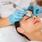 Le meilleur soin hydrafacial à Paris pour une peau nettoyée en profondeur