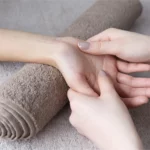 Réflexologie palmaire : auto-massages simples pour améliorer votre bien-être et réduire le stress