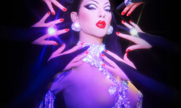 Violet Chachki : star glamour des Drag Queens au Crazy Horse en juin 2024