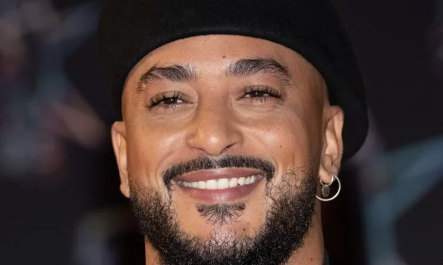 Slimane révèle sa lutte contre la gynécomastie : tout ce que vous devez savoir