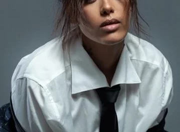 Amel Bent en concert gratuit à Paris pour présenter son nouvel album