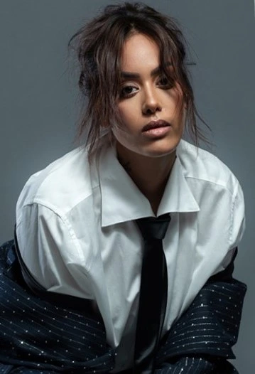 Amel Bent en concert gratuit à Paris pour présenter son nouvel album