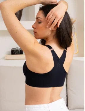 Un soutien-gorge sans armature qui soulage le mal de dos