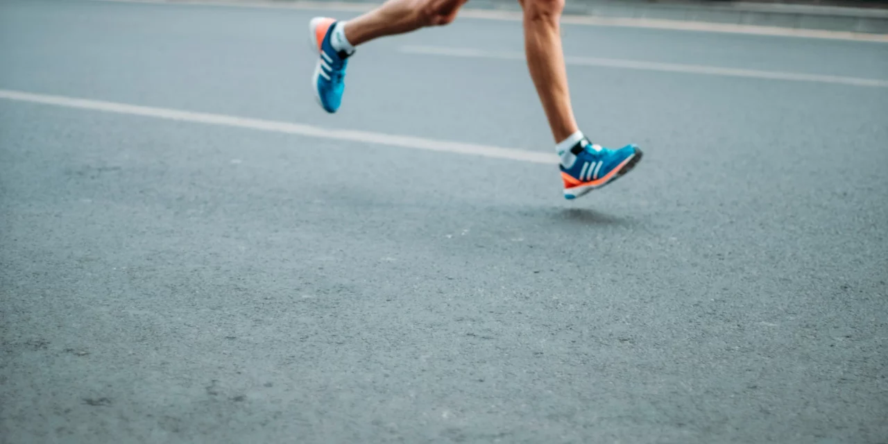 Comment éviter les blessures au mollet quand on reprend le sport ?