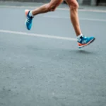 Comment éviter les blessures au mollet quand on reprend le sport ?