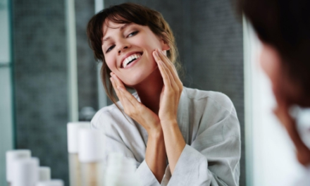Hydrater une peau grasse : pourquoi c’est indispensable