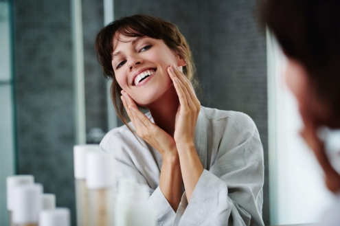 Hydrater une peau grasse : pourquoi c’est indispensable
