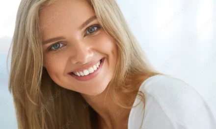 Comment avoir des dents ultra blanches sans passer par la case dentiste ?