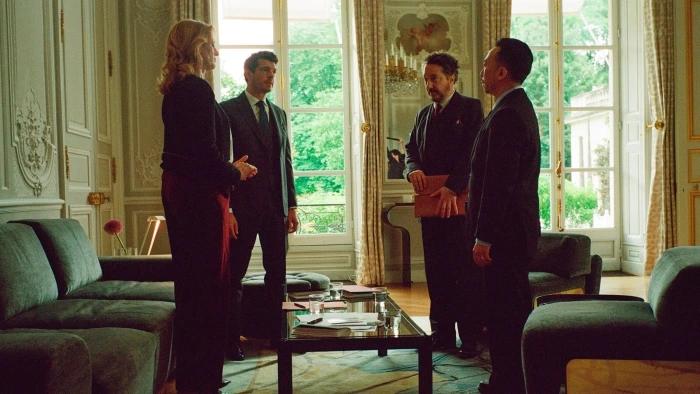 Guillaume Gallienne dans le court-métrage Le dernier quart d’heure – Hommage à Robert Badinter diffusé sur France Télévisions