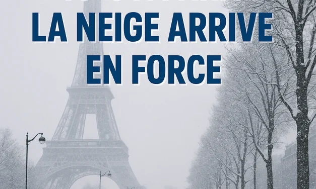Neige à Paris sous un froid intense : vue réaliste de la Tour Eiffel recouverte de neige avec la ville plongée dans une vague de froid jusqu’à –10°C